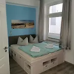 Gaestehaus Twee Linden 게스트하우스 3*