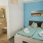 게스트하우스 Gaestehaus Twee Linden 3*
