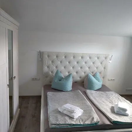 Gaestehaus Twee Linden Росток